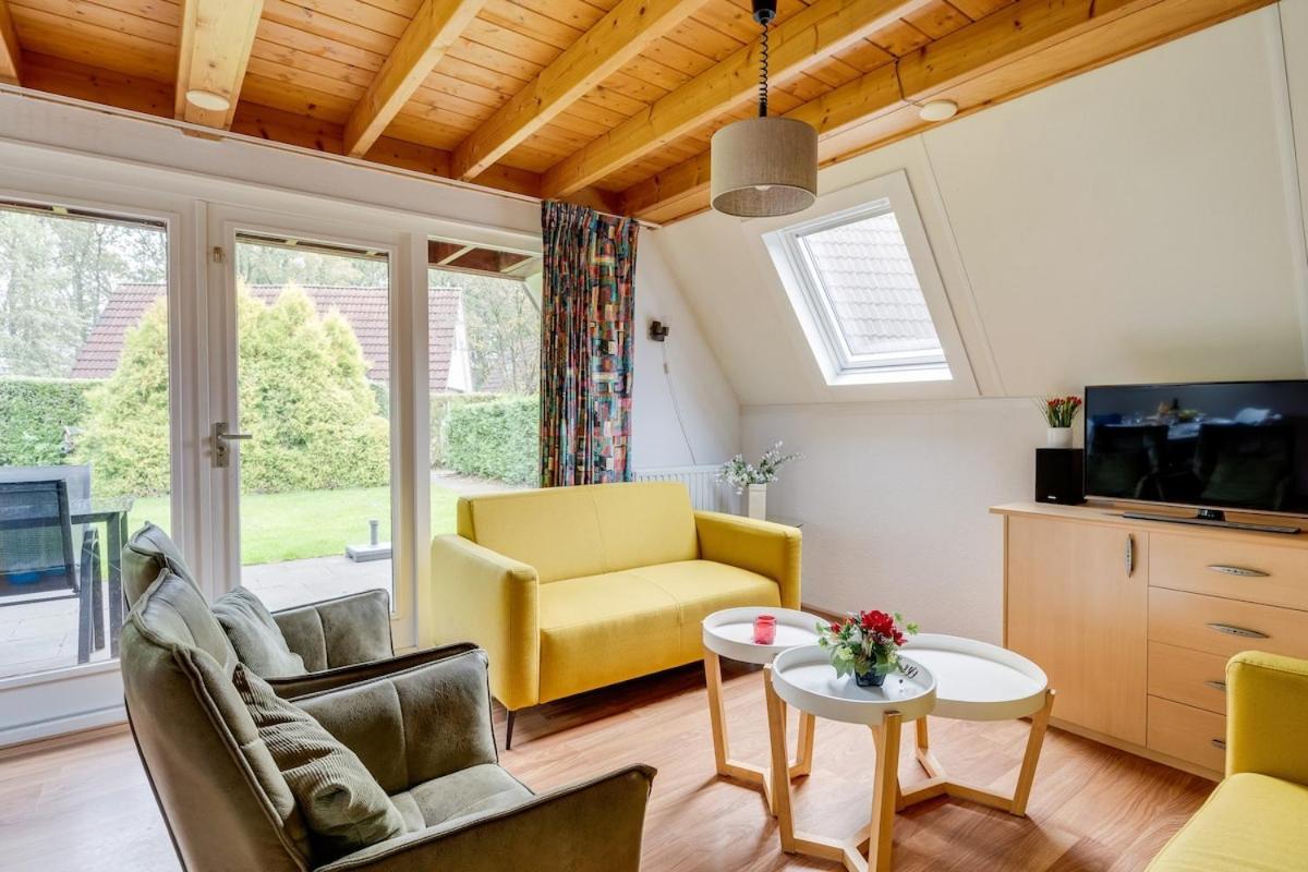 Kleine Zanglijster I Prachtig Huisje Nabij Bosrand Zwiggelte Exterior foto
