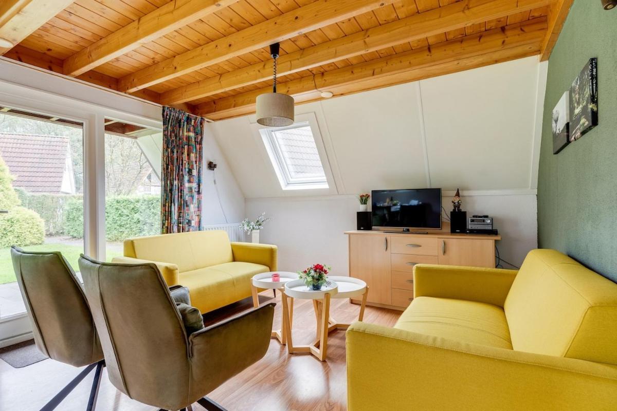 Kleine Zanglijster I Prachtig Huisje Nabij Bosrand Zwiggelte Exterior foto
